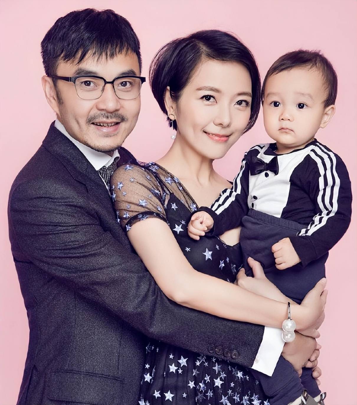 有二胎10岁沐沐帮助妈妈管教妹妹哥哥力爆棚PG麻将胡了免费试玩模拟器汪涵妻子公开坦白(图9)