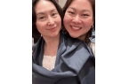 颜挨曾老太合影被3个干女儿包围好幸福麻将